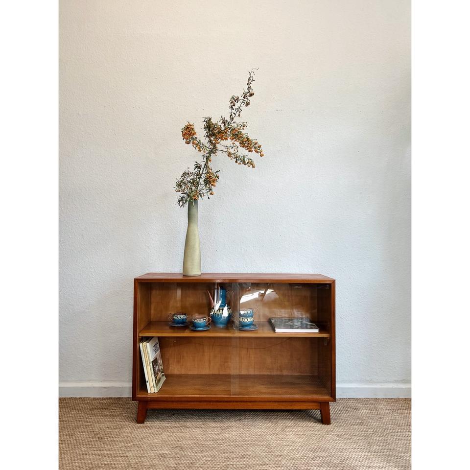 HeRo Vitrinenkommode – Helmut Rothe, 109,5 cm